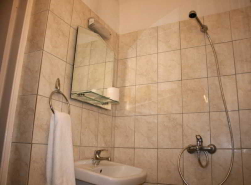 Athinaikon Hotell Aten Exteriör bild