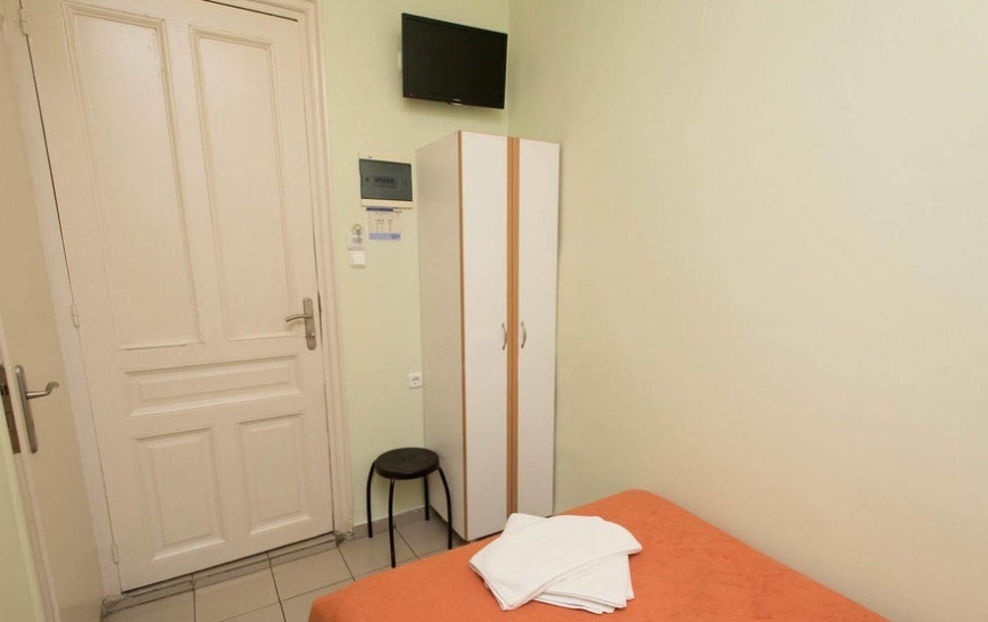 Athinaikon Hotell Aten Exteriör bild